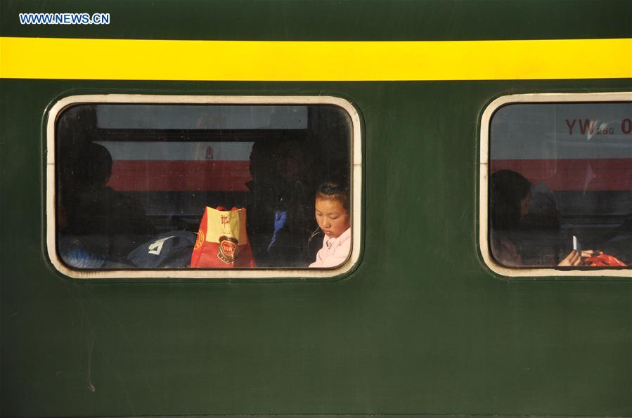 #CHINA-GUIZHOU-BIJIE-TRAVEL RUSH (CN)