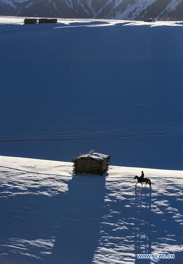 CHINA-XINJIANG-TEKES-KAZAK HERDSMEN-WINTER (CN)