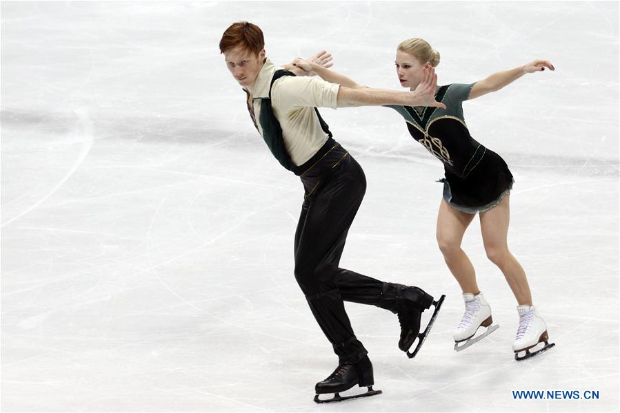  BRATISLAVA, Jan. 30, 2016 (Xinhua) -- Vladimir Morozov (L) and Evgenia Tarasova of Russia perform during the pairs short program at the 79th European Figure Skating Championships in Bratislava, capital of Slovakia, on Jan. 29, 2016. (Xinhua/Andrej Klizan) 