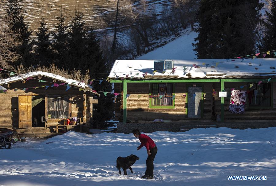 CHINA-XINJIANG-TEKES-KAZAK HERDSMEN-WINTER (CN)