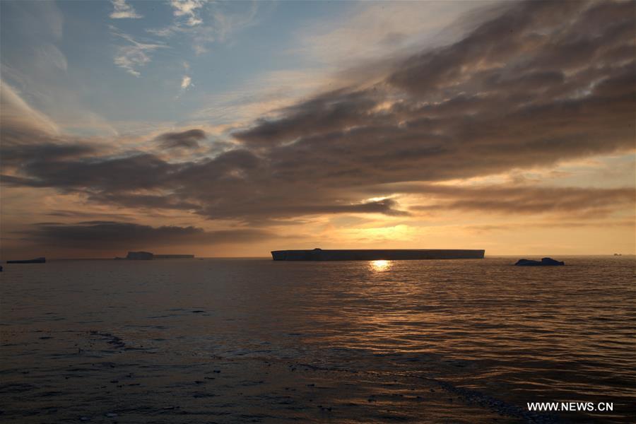 Photo taken from Chinese icebreaker 'Xuelong', meaning Snow Dragon, shows an iceberg and floating ice in Amundsen Sea, on Jan. 30, 2016.