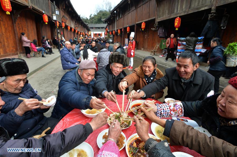 #CHINA-SICHUAN-QIONGLAI-LONG STREET BANQUET (CN)