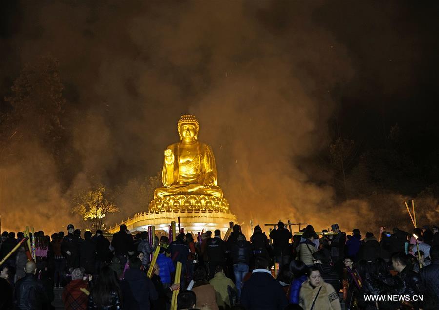 CHINA-CHONGQING-SPRING FESTIVAL-PRAY (CN)