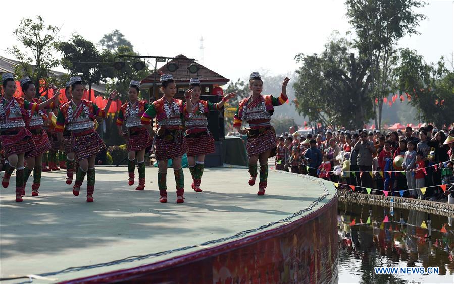 CHINA-YUNNAN-XINPING-HUAYAO DAI ETHNIC GROUP-HUAJIE FESTIVAL (CN)