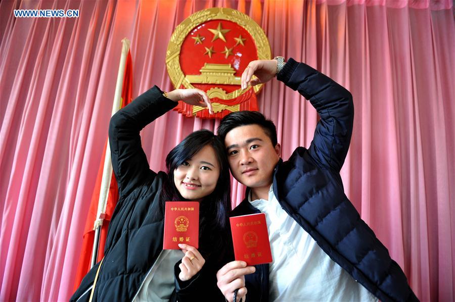 #CHINA-VALENTINE'S DAY-MARRIAGE REGISTRATION (CN) 