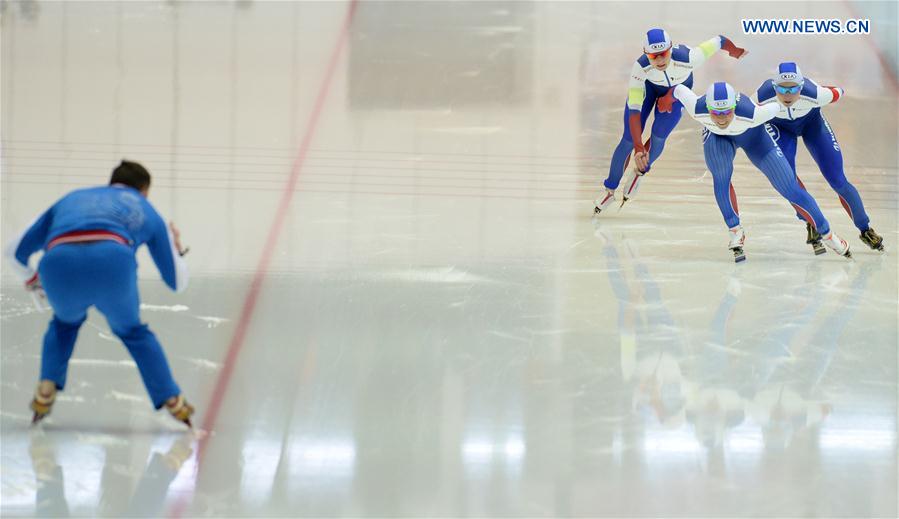  Team members of Russia compete during the ladies team pursuit event at ISU world single distances speed skating championships in Kolomna, Russia, on Feb. 13, 2016.