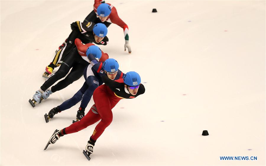 Ma Wei (front) of China competes during the men's 1000m final of short track speed skating event at the Lillehammer 2016 Winter Youth Olympic Games in Gjovik, Norway on Feb. 14, 2016. Ma Wei took the silver medal. 