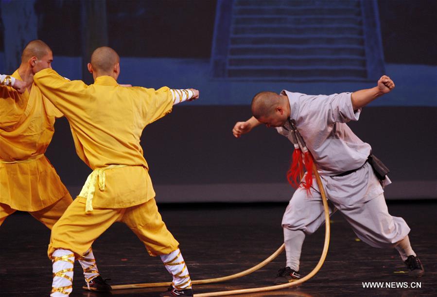 Chinese artists perform during the 'Culture of China, Festival of Spring' Gala in Houston, the United States, Feb. 15, 2016