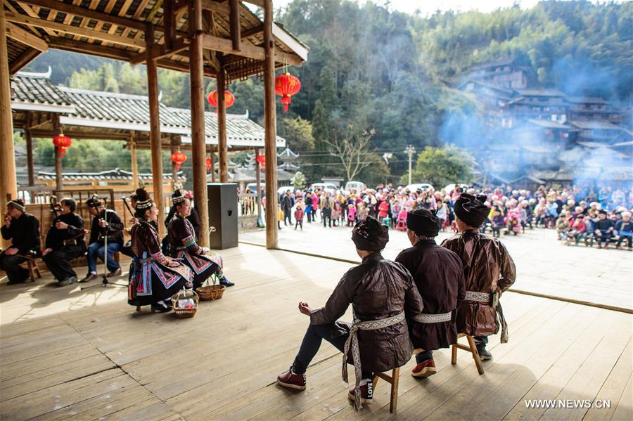 Dong drama, traditional art form of Dong ethnic group, is popular in Dong habitats in Guizhou, Hunan and Guangxi of China