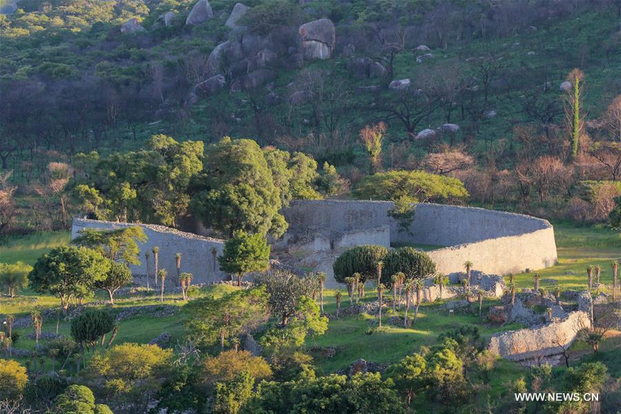 ZIMBABWE-MASVINGO-GREAT ZIMBABWE RUINS