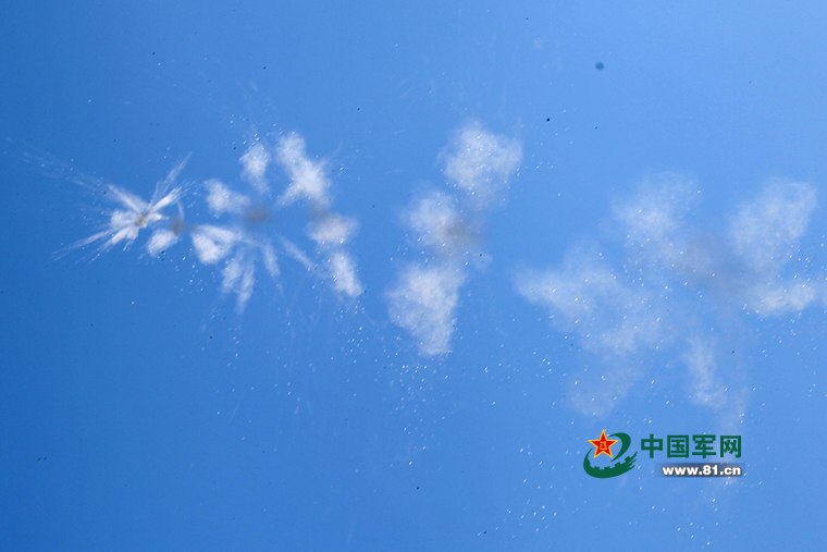 海上狙击手:海军导弹快艇108小时极限作战