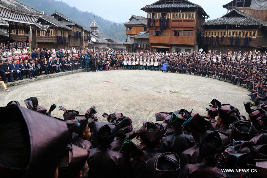 #CHINA-GUIZHOU-FOLK PERFORMANCE (CN)