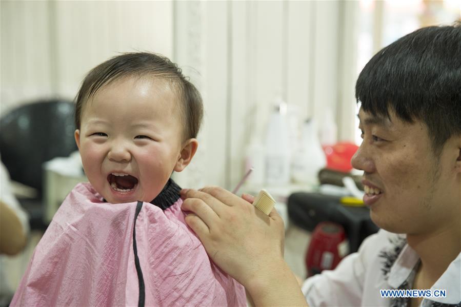 #CHINA-LONGTAITOU FESTIVAL-HAIRCUT (CN)