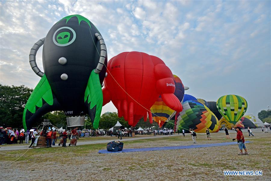 MALAYSIA-PUTRAJAYA-FESTIVAL-HOT AIR BALLOONS