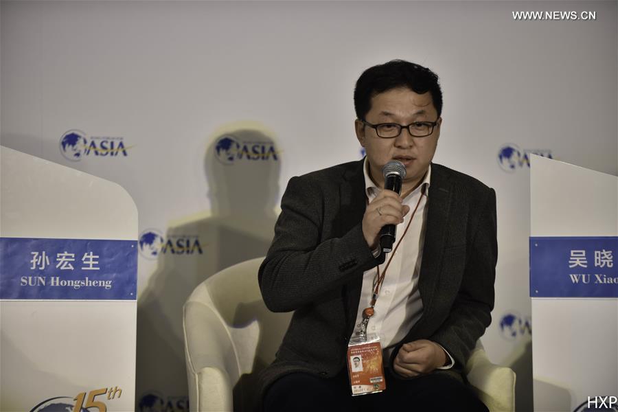 Sun Hongsheng, CEO of Zhongchou.com, speaks at a sub-forum with the theme of 'The Rise of Crowdfunding' during the 2016 Boao Forum for Asia (BFA) in Boao, south China's Hainan Province, March 22, 2016. 
