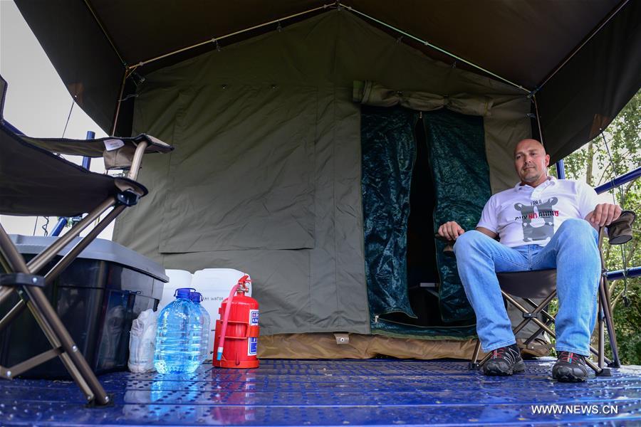 SOUTH AFRICA-JOHANNESBURG-SCAFFOLD TOWER ENDURANCE-ANTI-RHINO POACHING