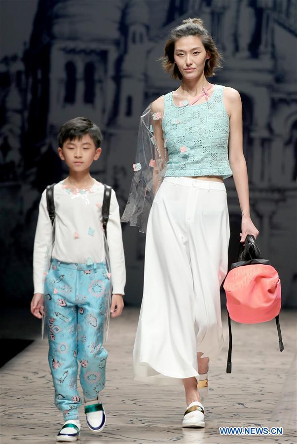 CHINA-BEIJING-FASHION WEEK (CN)