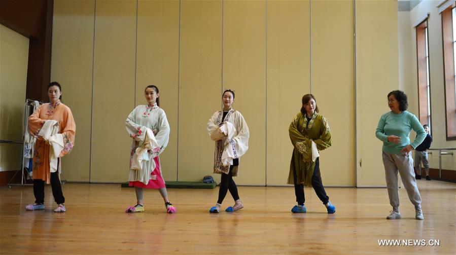 CHINA-JIANGXI-FUZHOU-TANG XIANZU-DRAMA-REHEARSAL (CN)
