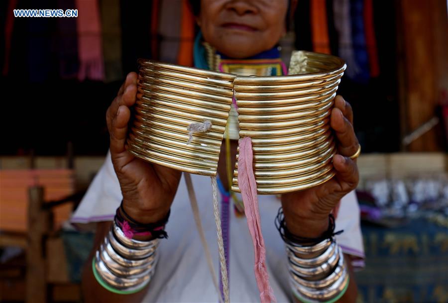 Women's brass hotsell rings
