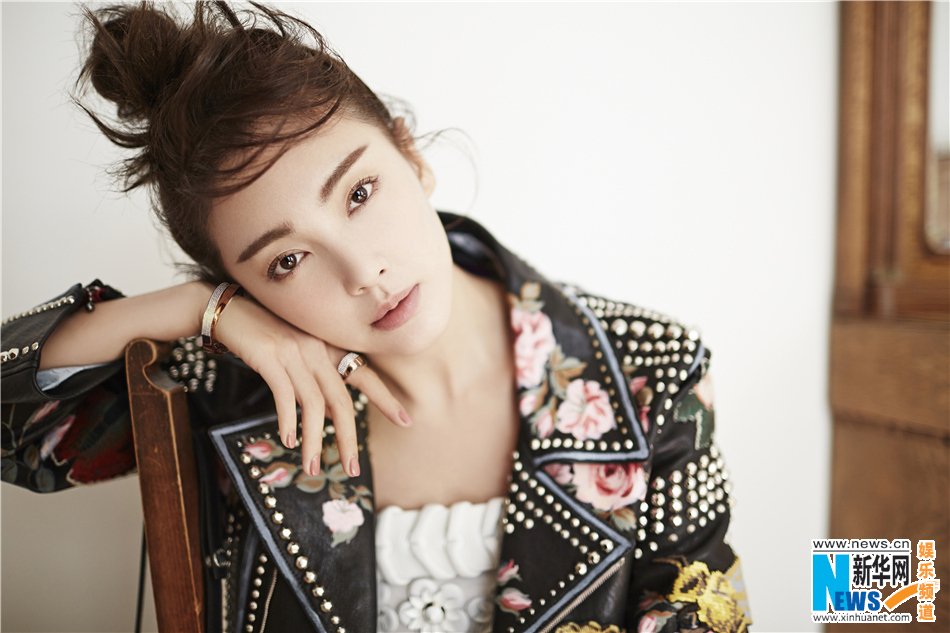 Actress Zhang Yuqi covers fashion magazine (6) - People's Daily Online Actress Zhang Yuqi covers fashion magazine (6) - People's Daily Online