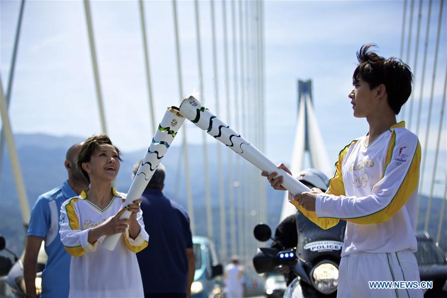 (SP)GREECE-OLYMPIC TORCH RELAY-CHINESE TORCHBEARERS