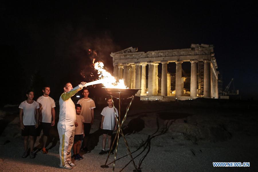 (SP)GREECE-ATHENS-OLYMPIC GAMES 2016-TORCH RELAY