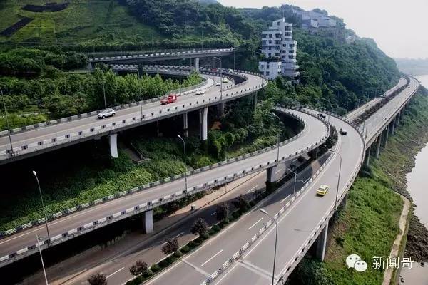 The multi-dimensional overpasses dwarfs Beijing