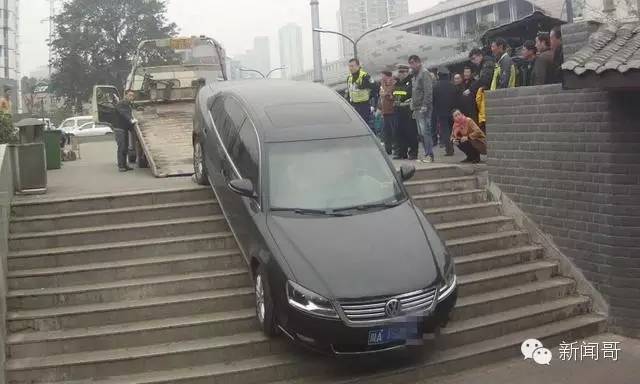 In most cities, the transportation system is two dimensional; but in Chongqing, it is 