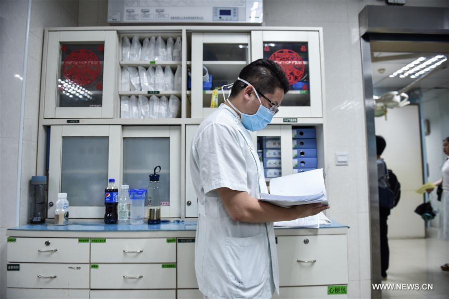 CHINA-SHENZHEN-MALE NURSES (CN)