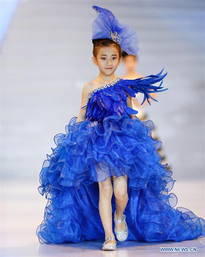 CHINA-QINGDAO-FASHION WEEK-MINI MODELS CONTEST(CN)