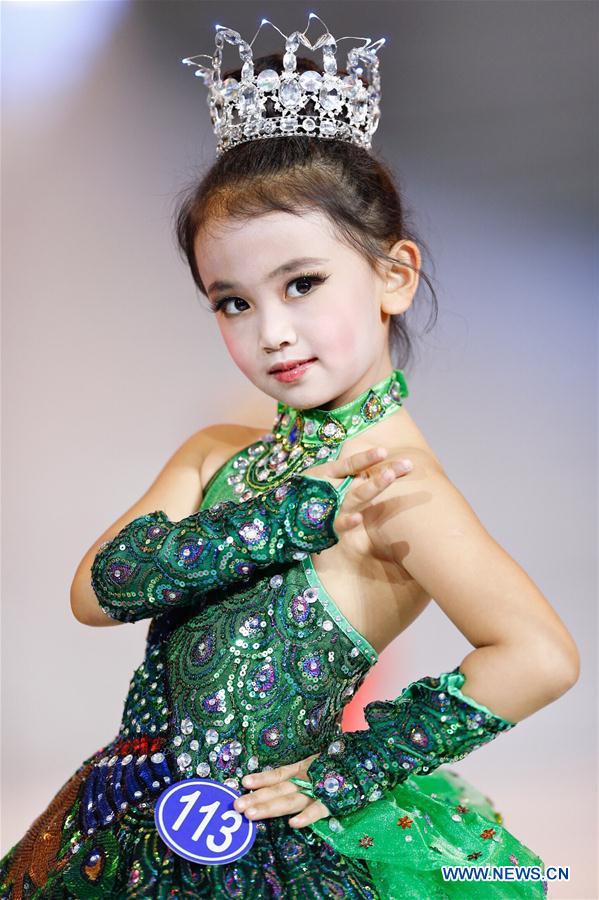 CHINA-QINGDAO-FASHION WEEK-MINI MODELS CONTEST(CN)