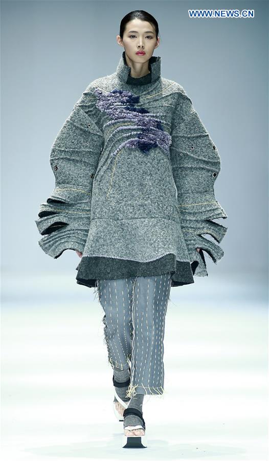 CHINA-BEIJING-GRADUATE FASHION SHOW(CN)