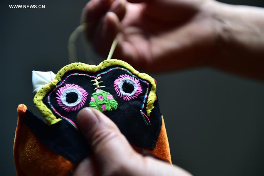 CHINA-ANHUI-BENGBU-TIGER-HEAD SHOES INHERITORS (CN)