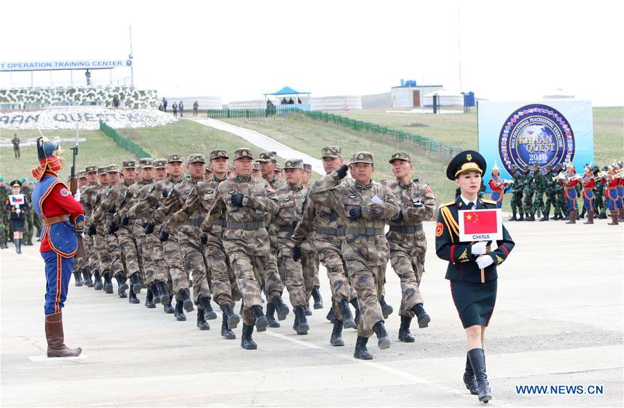 Chinese soldiers are on a parade at the opening ceremony of the Khan Quest 2016 peacekeeping military drill in Tavan Tolgoi, Mongolia, May 22, 2016. 