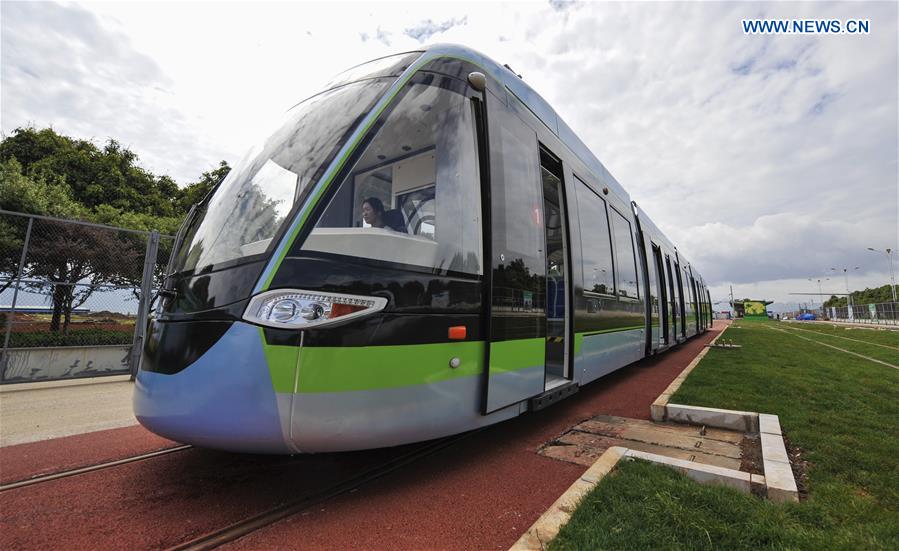 CHINA-YUNNAN-HONGHE-TRAM-CONSTRUCTION (CN)