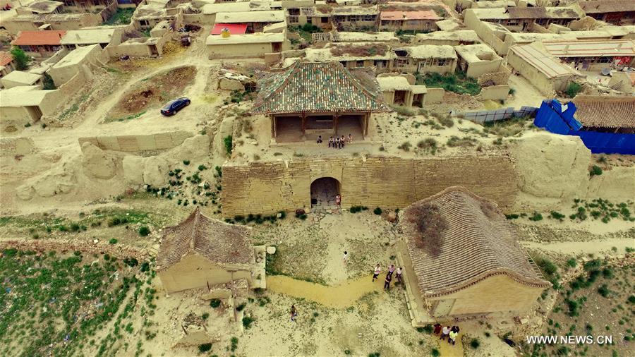 Kaiyangbu Village, 350 meters from west to east and 210 meters from south to north, is an ancient village with 2,000 years' history. 