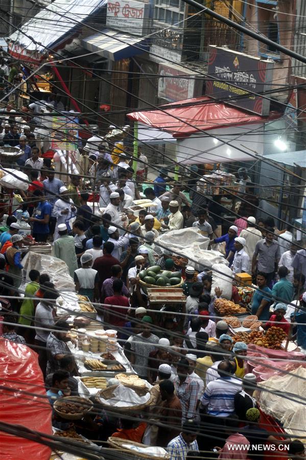 BANGLADESH-DHAKA-RAMADAN-IFTAR