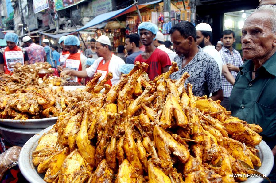 BANGLADESH-DHAKA-RAMADAN-IFTAR