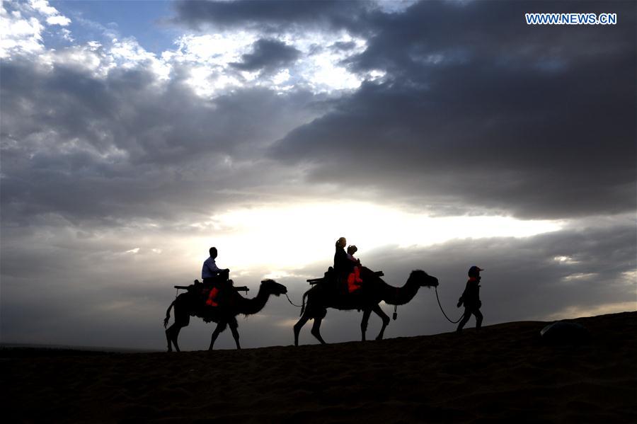 #CHINA-GANSU-HOLIDAY-TOURISM (CN)