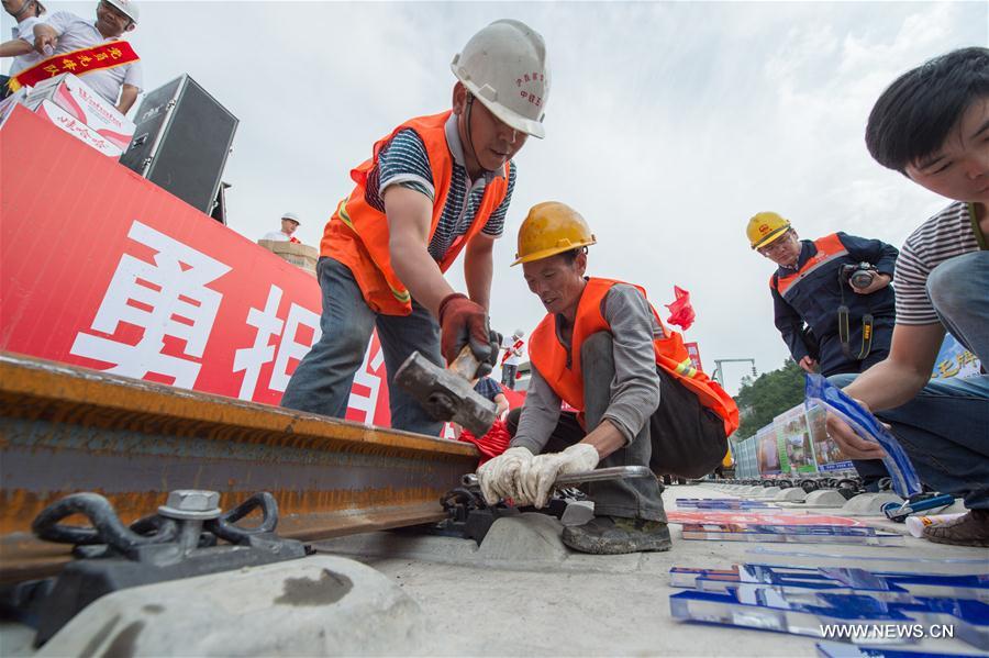 CHINA-GUIZHOU-HIGH-SPEED RAILWAY-CONSTRUCTION (CN)