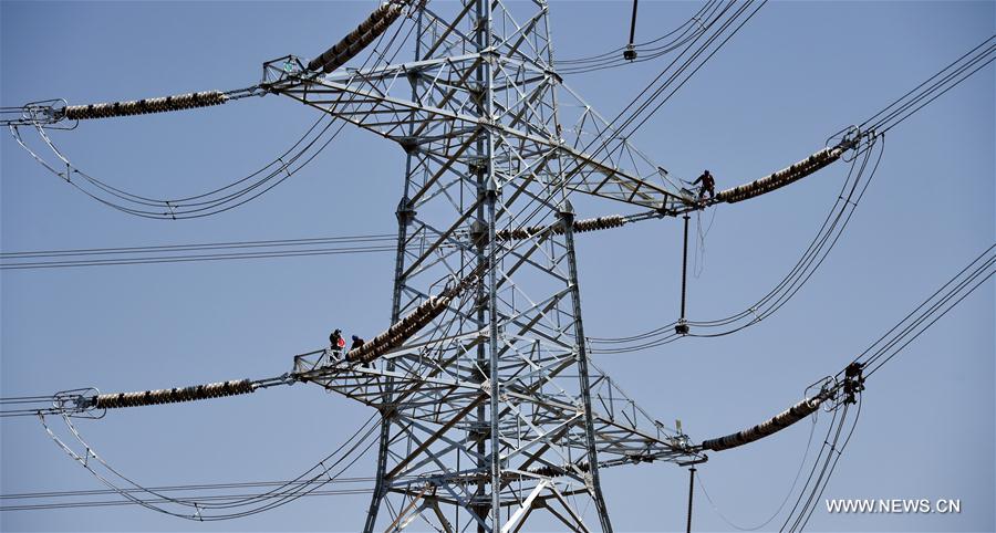 CHINA-BEIJING-ULTRA-HIGH-VOLTAGE POWER LINE (CN)