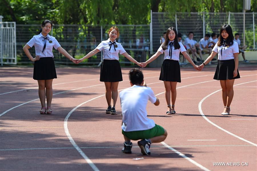 CHINA-JILIN-UNIVERSITY-GRADUATION PHOTO (CN)
