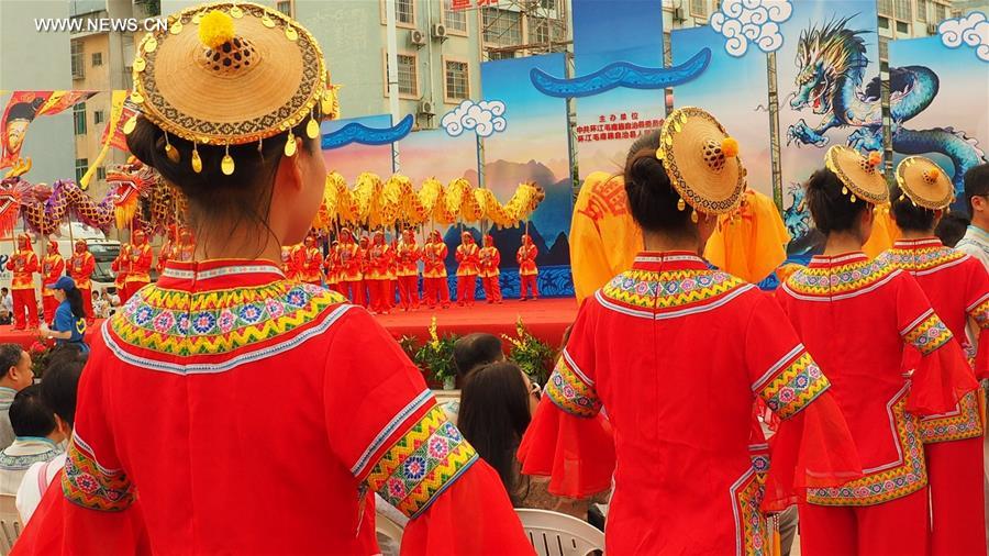 #CHINA-GUANGXI-HUANJIANG-FENLONG FESTIVAL (CN)