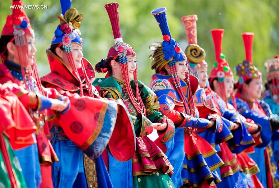 #CHINA-HOHHOT-COSTUME SHOW (CN)