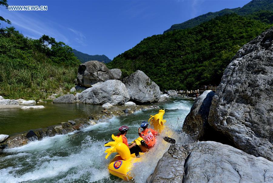 #CHINA-YICHANG-DRAGON BOAT-DRIFT (CN)