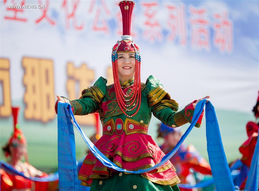 #CHINA-HOHHOT-COSTUME SHOW (CN)