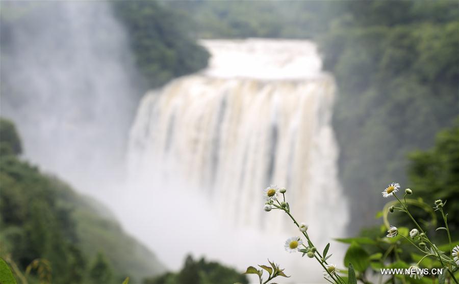 #CHINA-GUIZHOU-HUANGGUOSHU WATERFALL (CN)