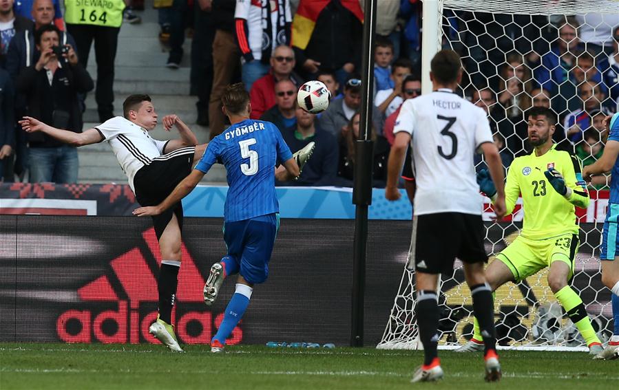 (SP)FRANCE-LILLE-SOCCER-EURO 2016-GERMANY-SLOVAKIA