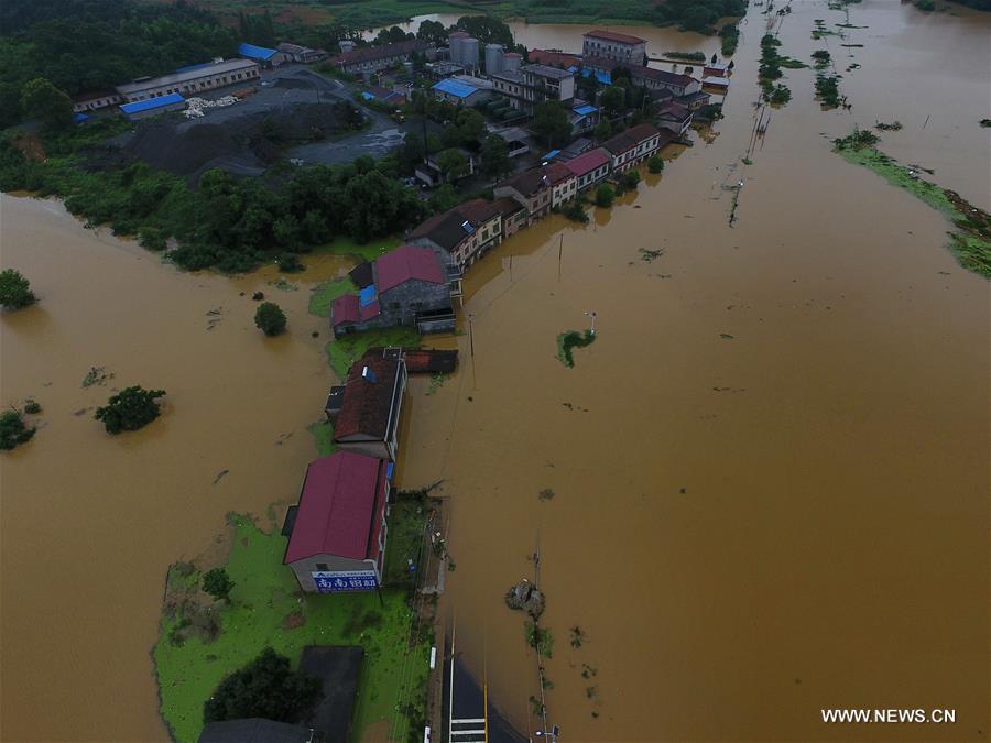 Continuous rainfall has affected 522,300 people, destroyed 600 houses and forced 40,900 to relocate in 317 townships in Hunan. 