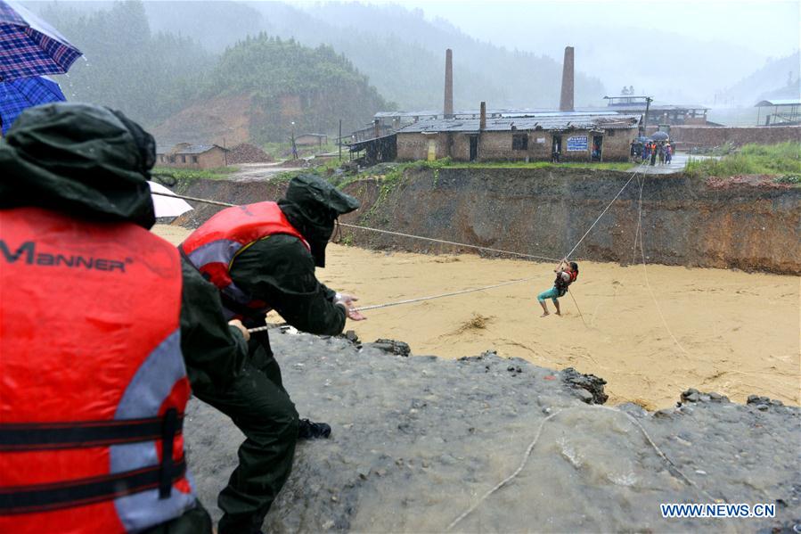 #CHINA-GUIZHOU-HEAVY RAIN-EVACUATION (CN)